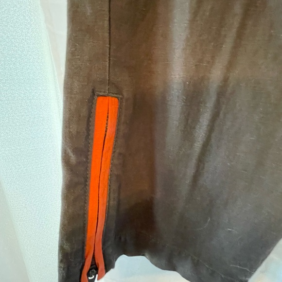 Tommy Hilfiger Cargo Pants size 4 zippered legs - Picture 2 of 5